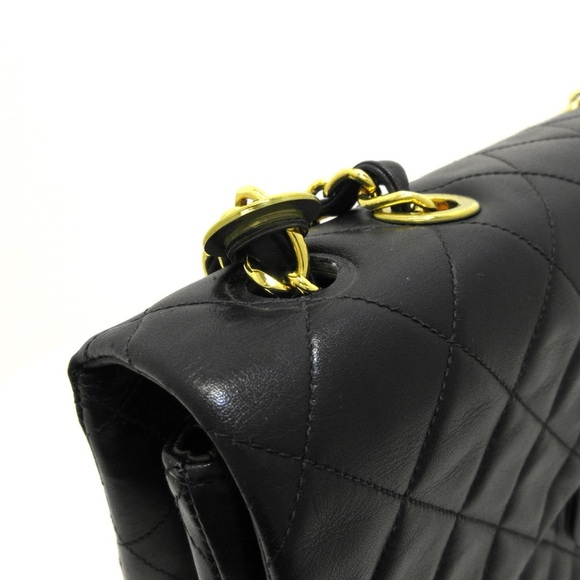 Authentic CHANEL JUMBO MAXI lambskin classic single flap crossbody - Picture 13 of 14